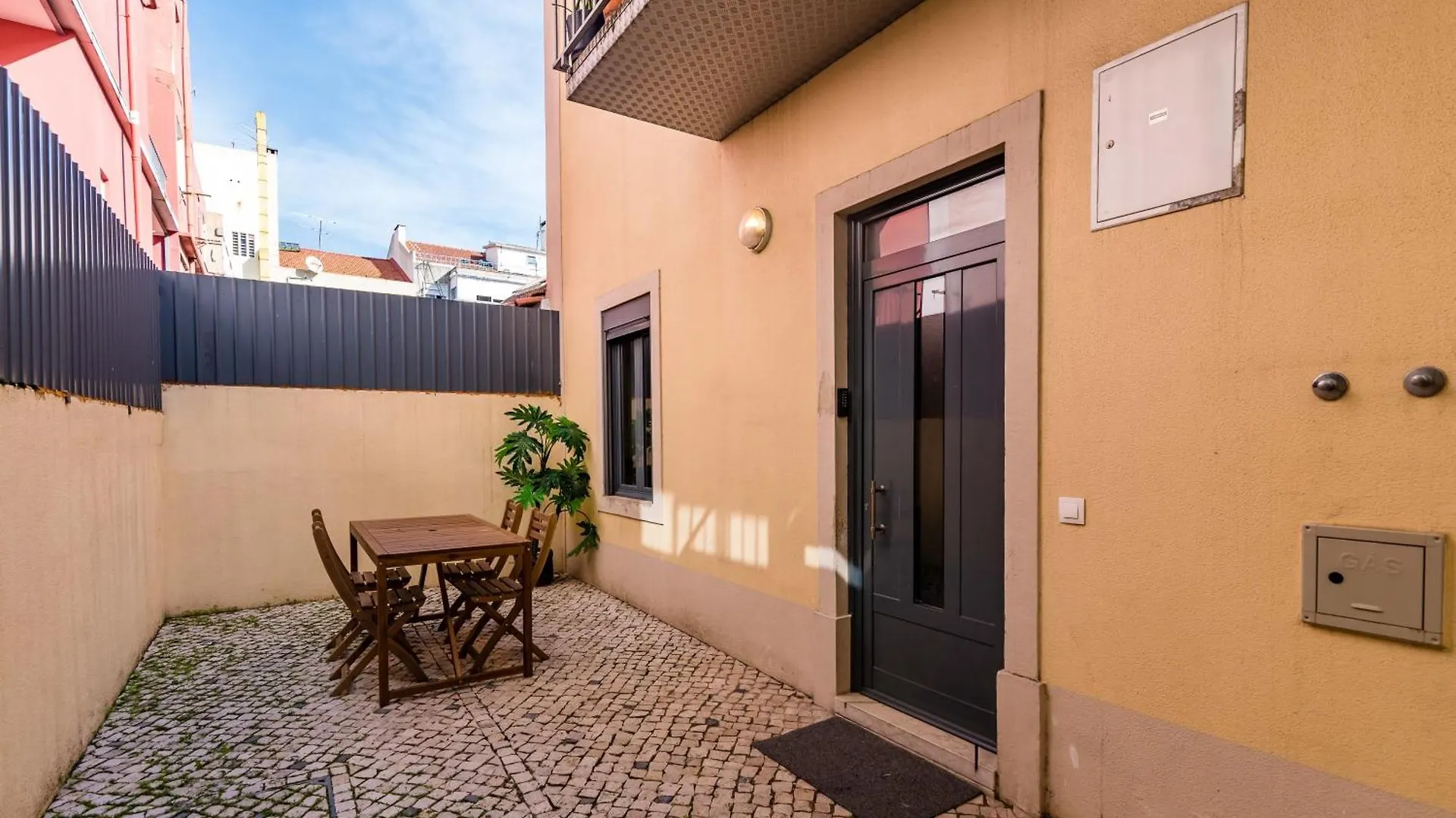 Go Native Lisbon - Vip City 0*,  Portugalsko